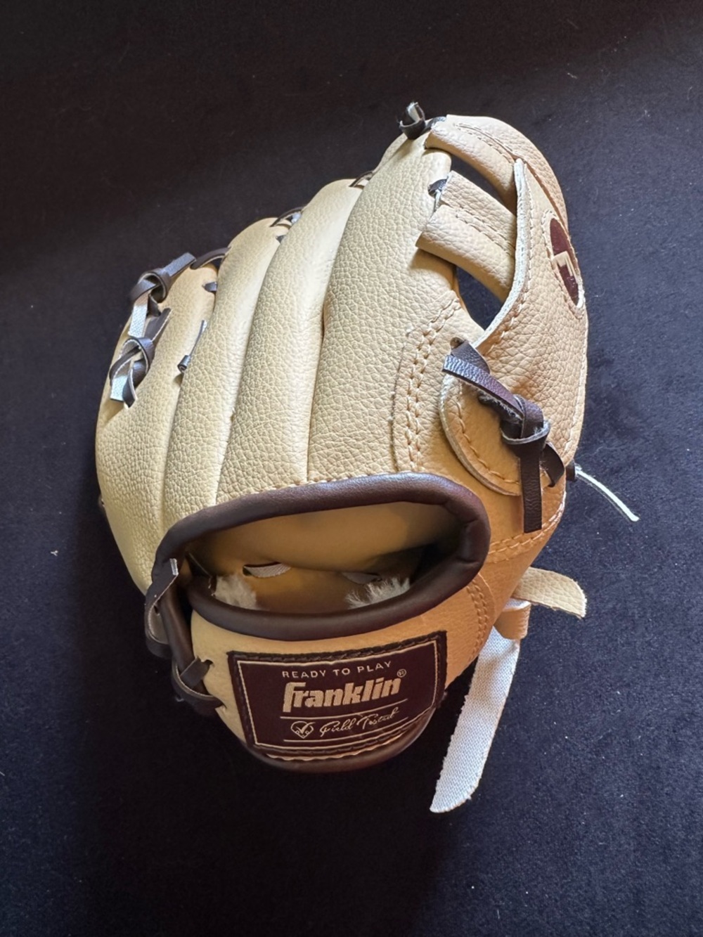 New Franklin Tee Ball Glove Baseball Glove - Ready to Play kids 8.5” Tan